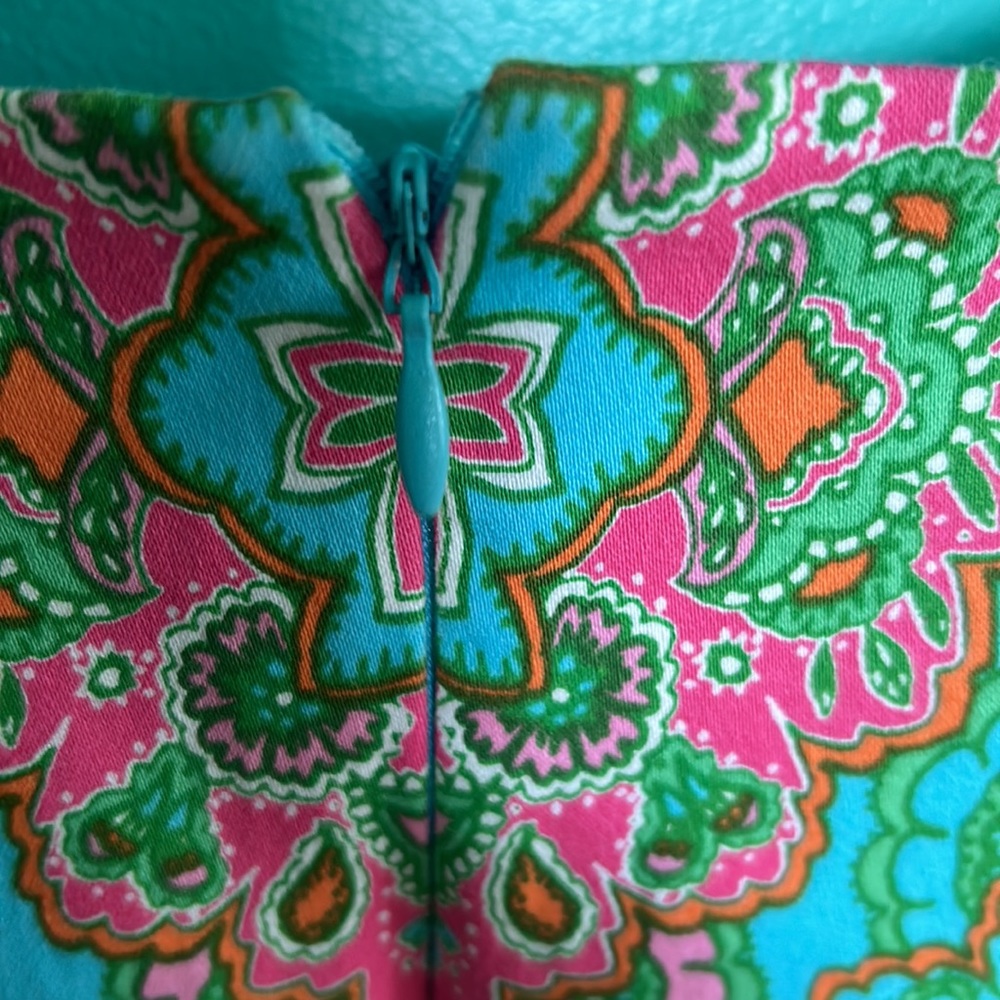 London Times size 10 dress sleeveless with a zipper up the back - Picture 5 of 5
